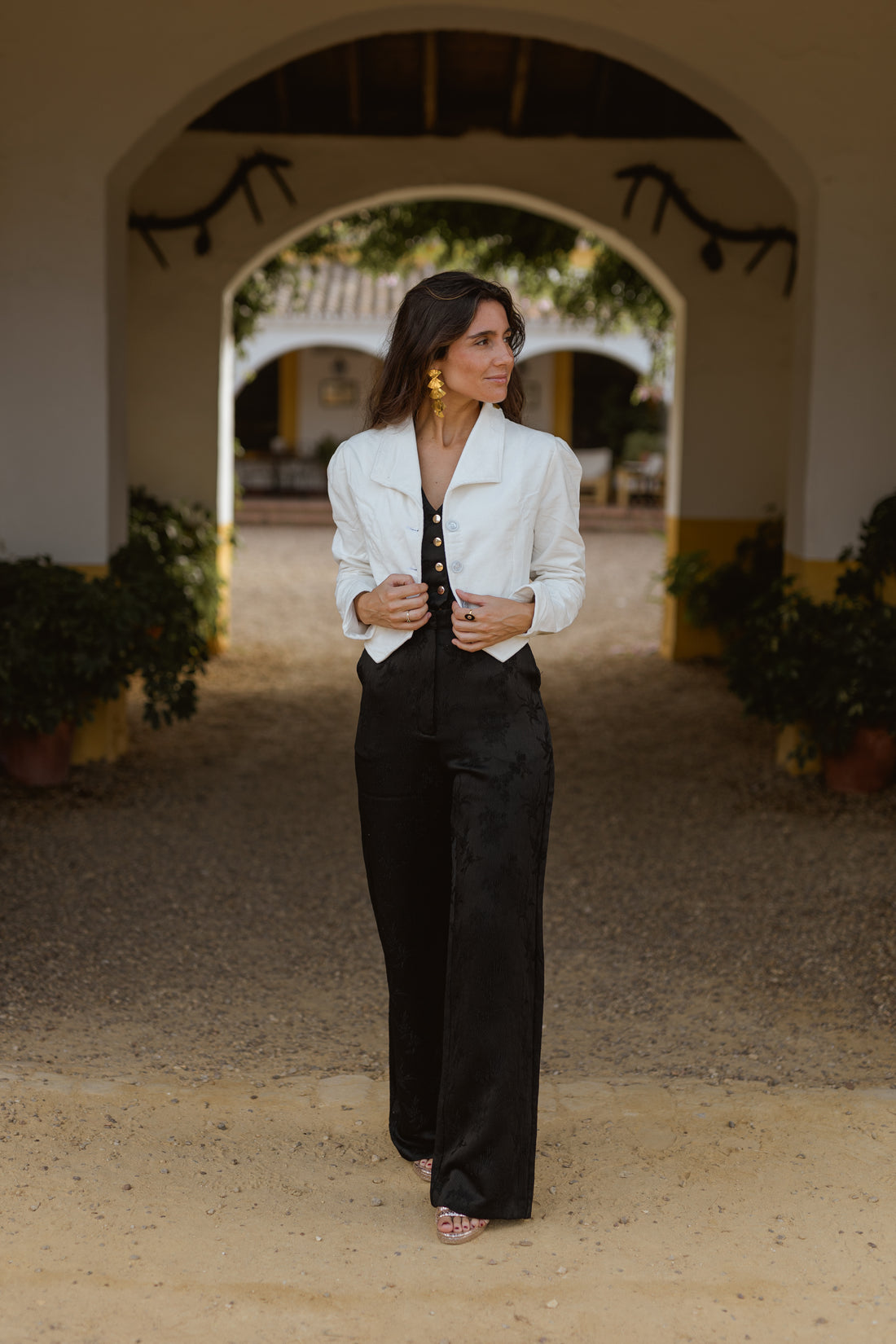 CHAQUETA CORTA TERCIOPELO BLANCA