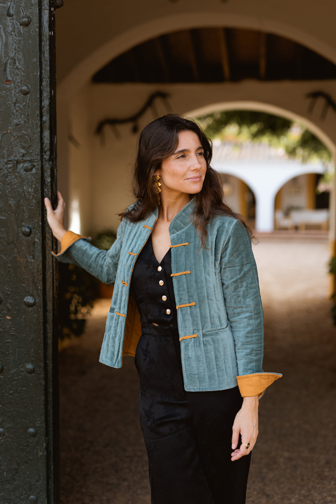 CHAQUETA TERCIOPELO AZUL GRISÁCEO Y MOSTAZA