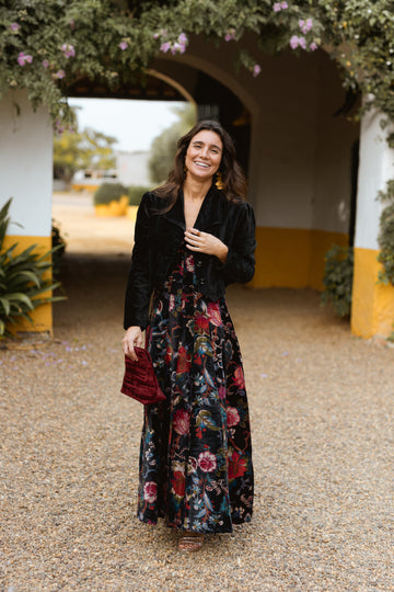 CHAQUETA CORTA TERCIOPELO NEGRA