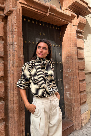CAMISA LAZO NEGRA Y BEIGE