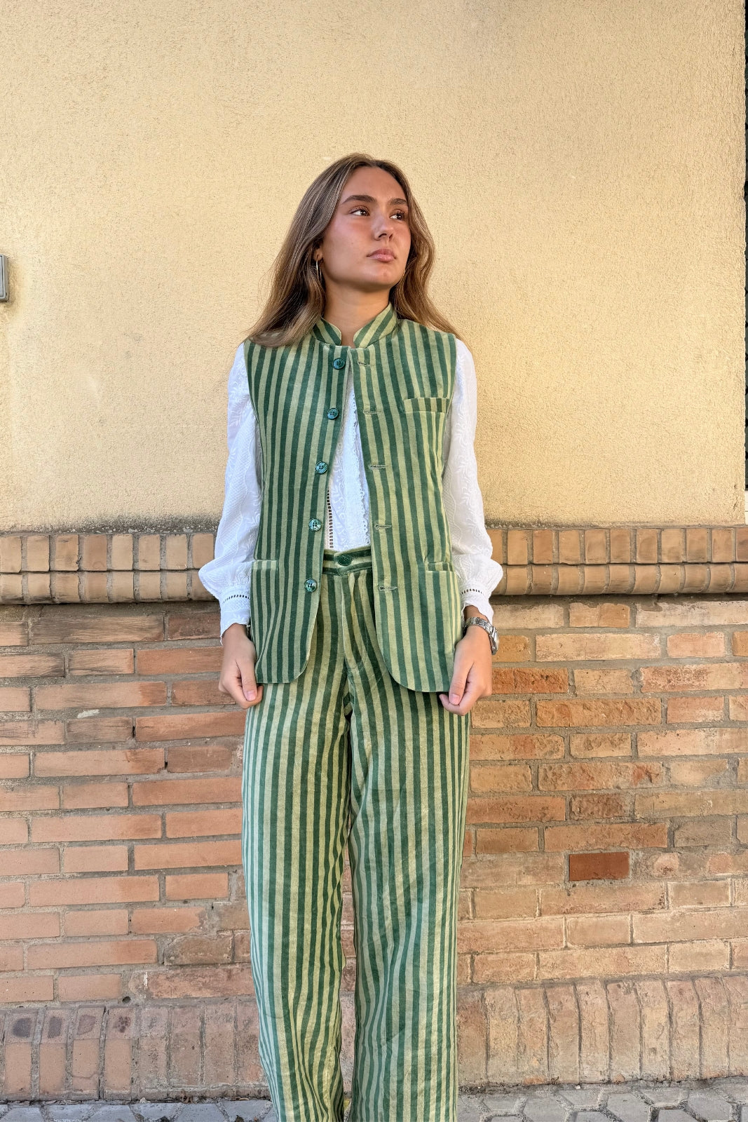 PANTALÓN TERCIOPELO VERDE RAYAS