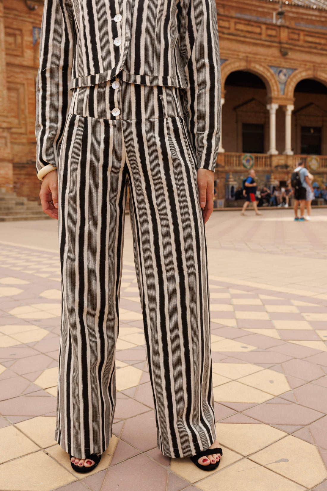 PANTALÓN RAYAS GRIS