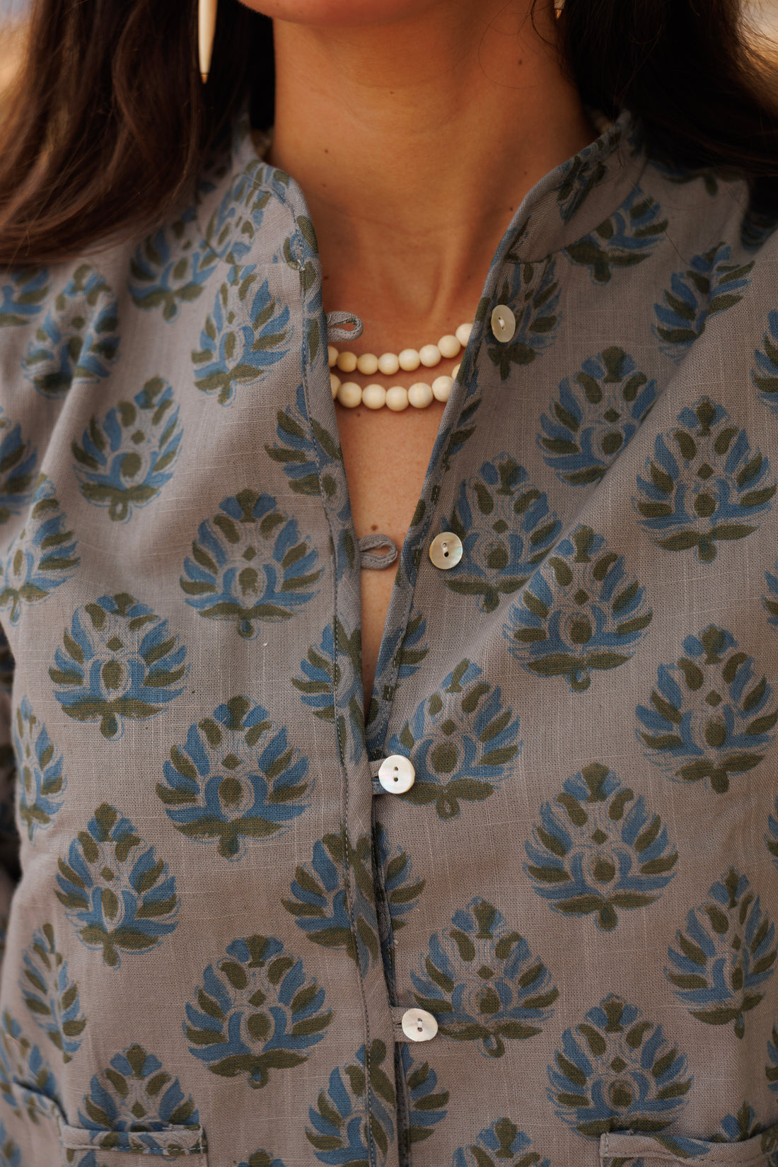 VESTE NOIRE ET BLANCHE
