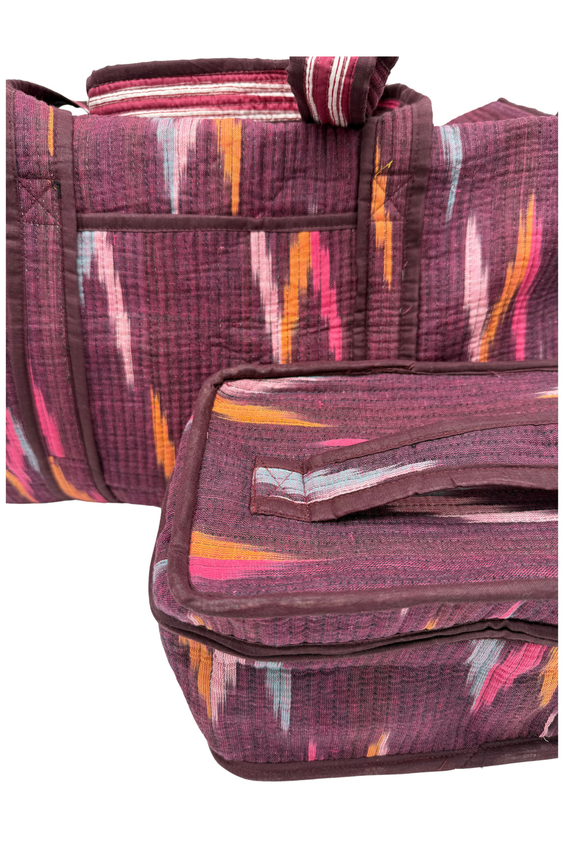 MALETA Y NECESER IKAT BURDEOS