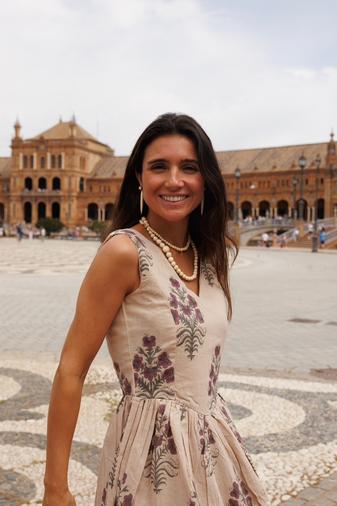 VESTIDO ESTAMPADO MORADO Y GRIS