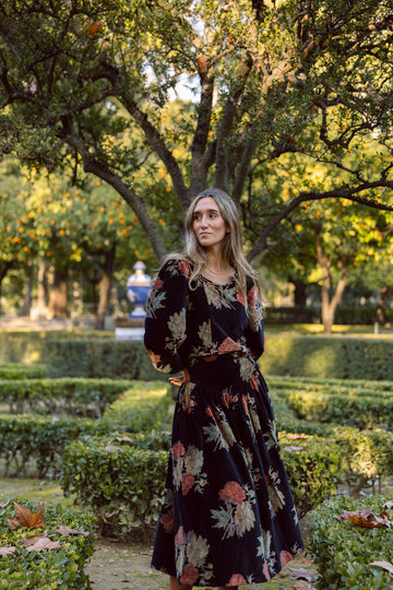 TOP TERCIOPELO ESTAMPADO NEGRO