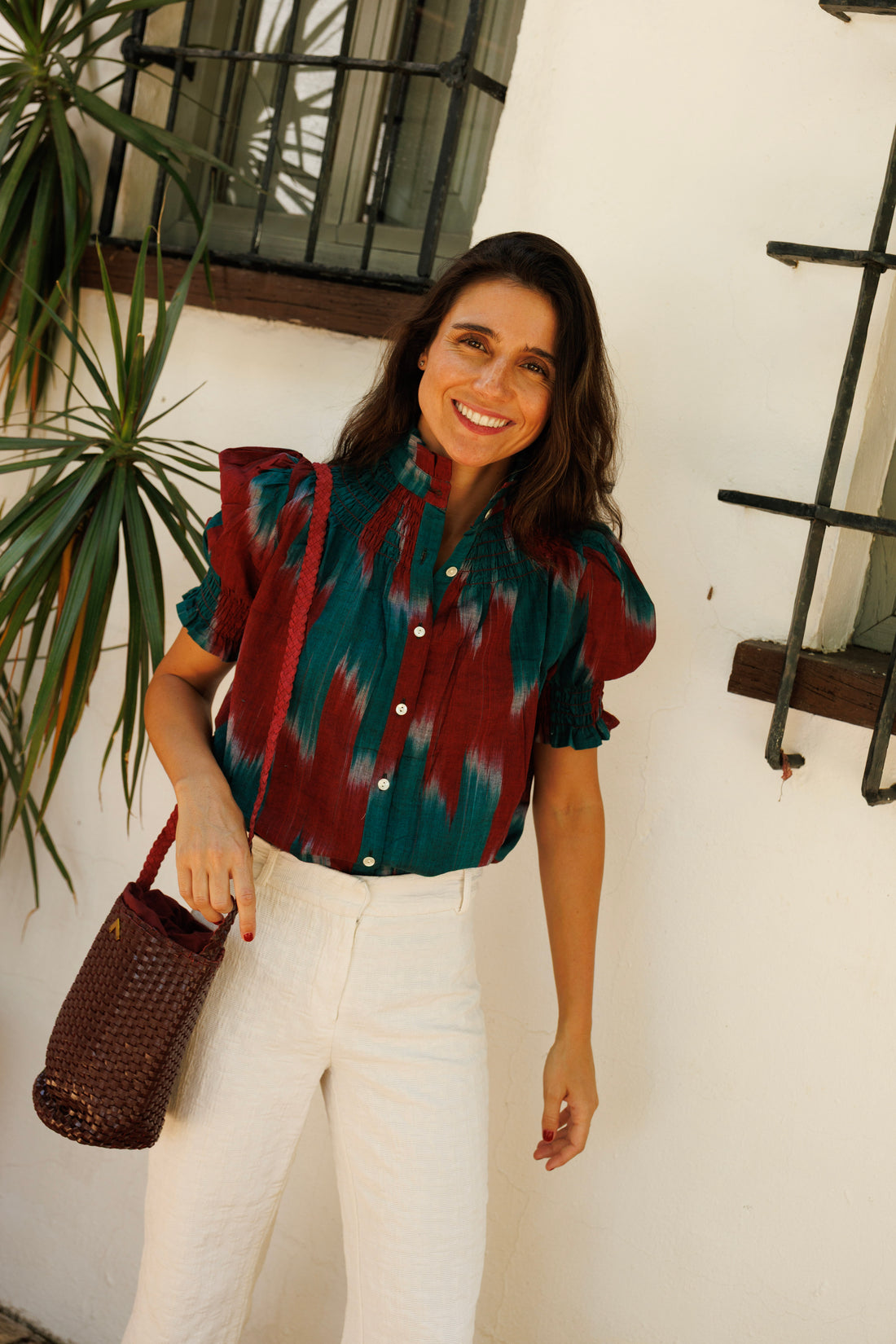 CAMISA IKAT BURDEOS Y VERDE