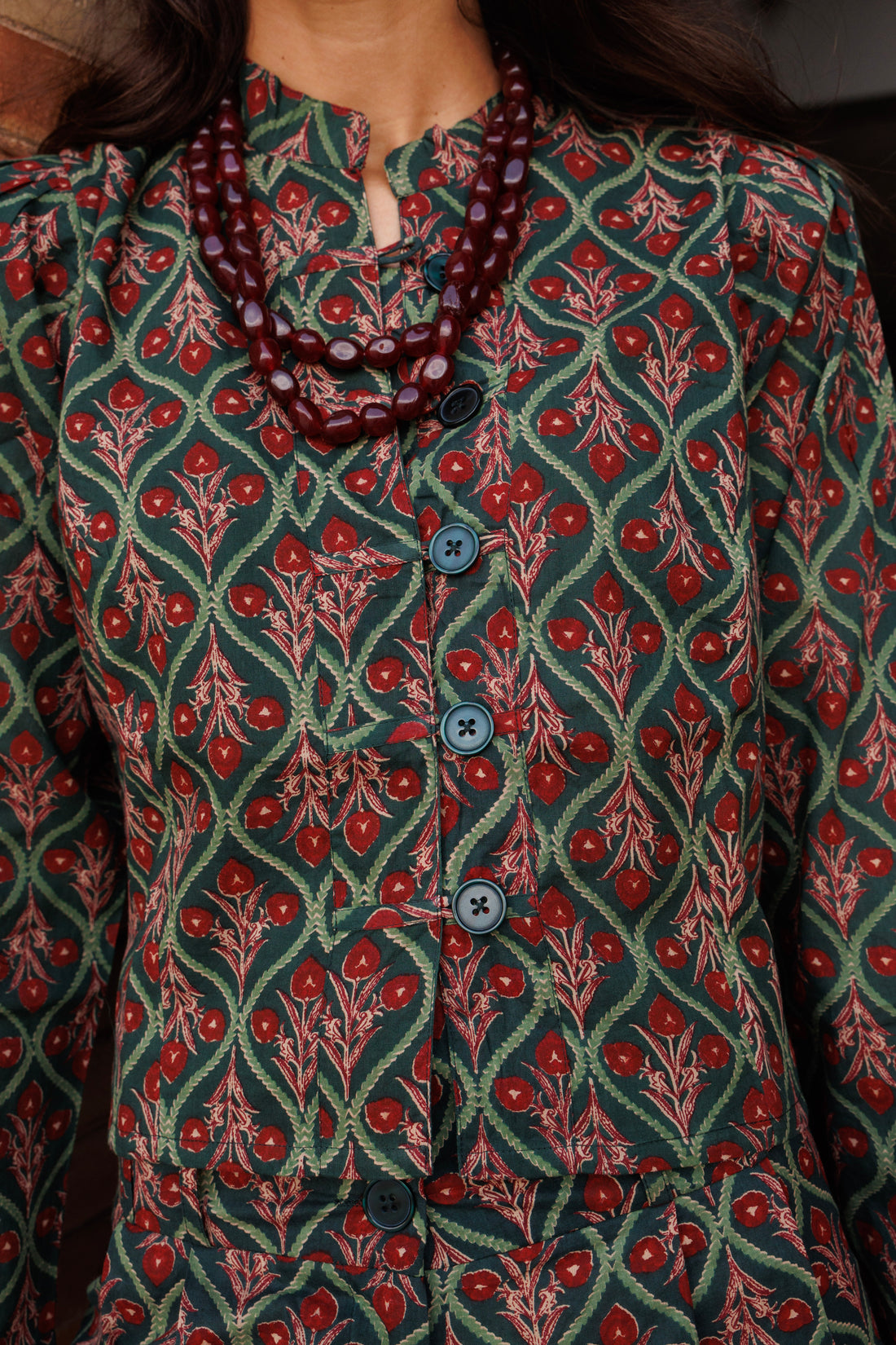 CHAQUETA ESTAMPADA VERDE