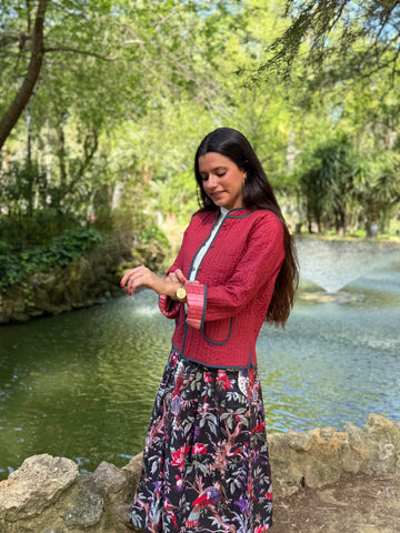 CHAQUETA ROJA Y GRIS