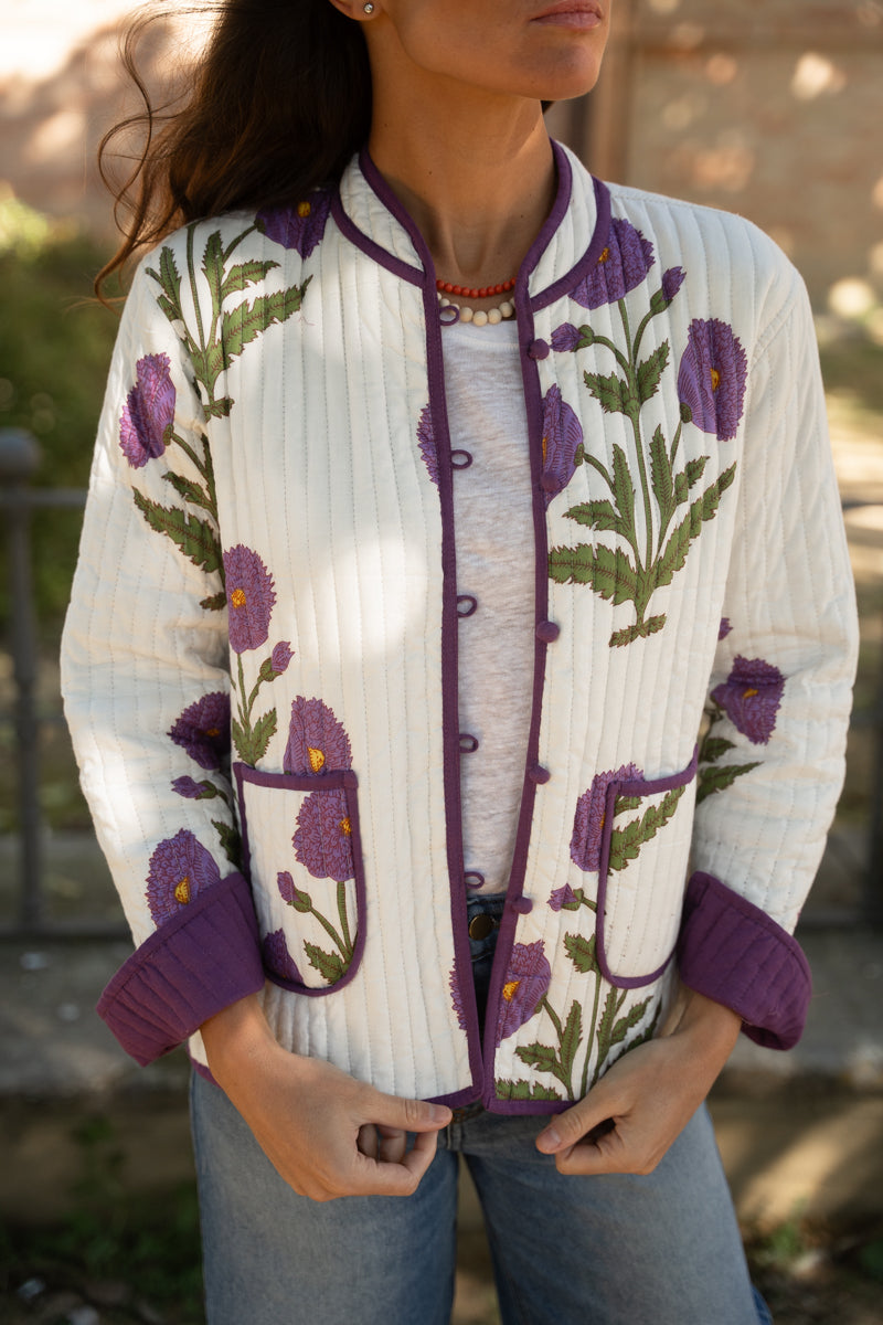 CHAQUETA BLANCA FLORES MORADAS