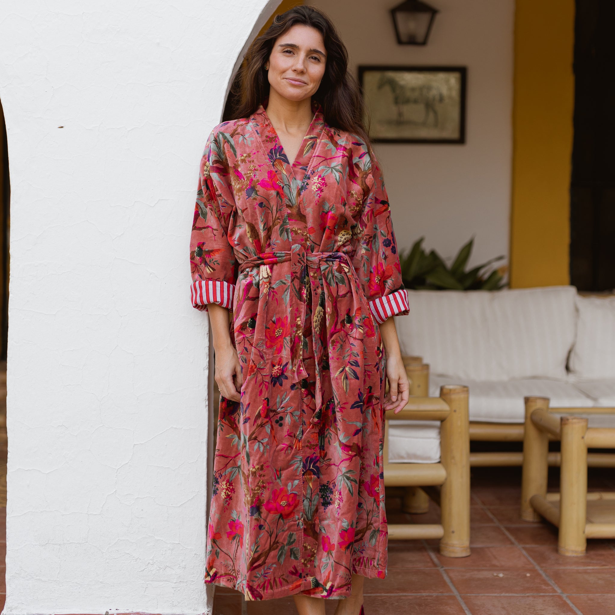 KIMONO TERCIOPELO ROSA MAQUILLAJE