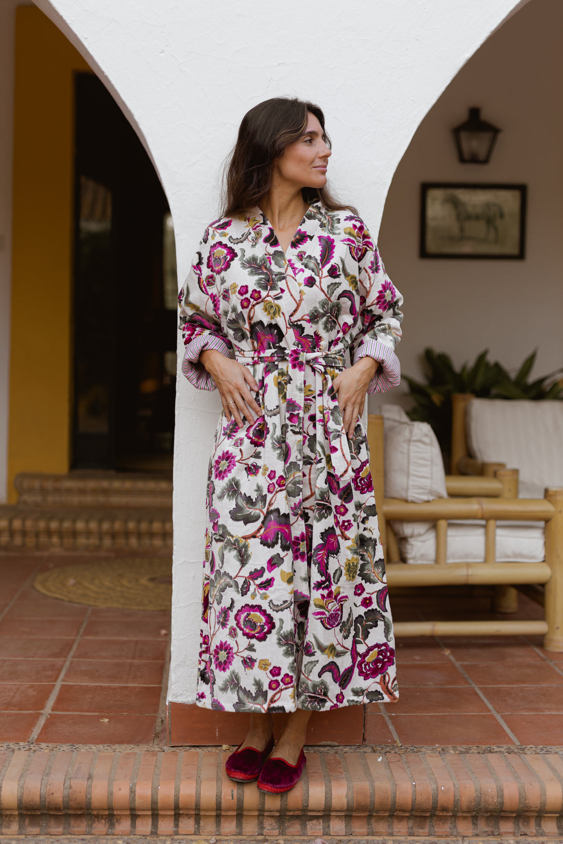 KIMONO TERCIOPELO BLANCO Y BUGANVILLA