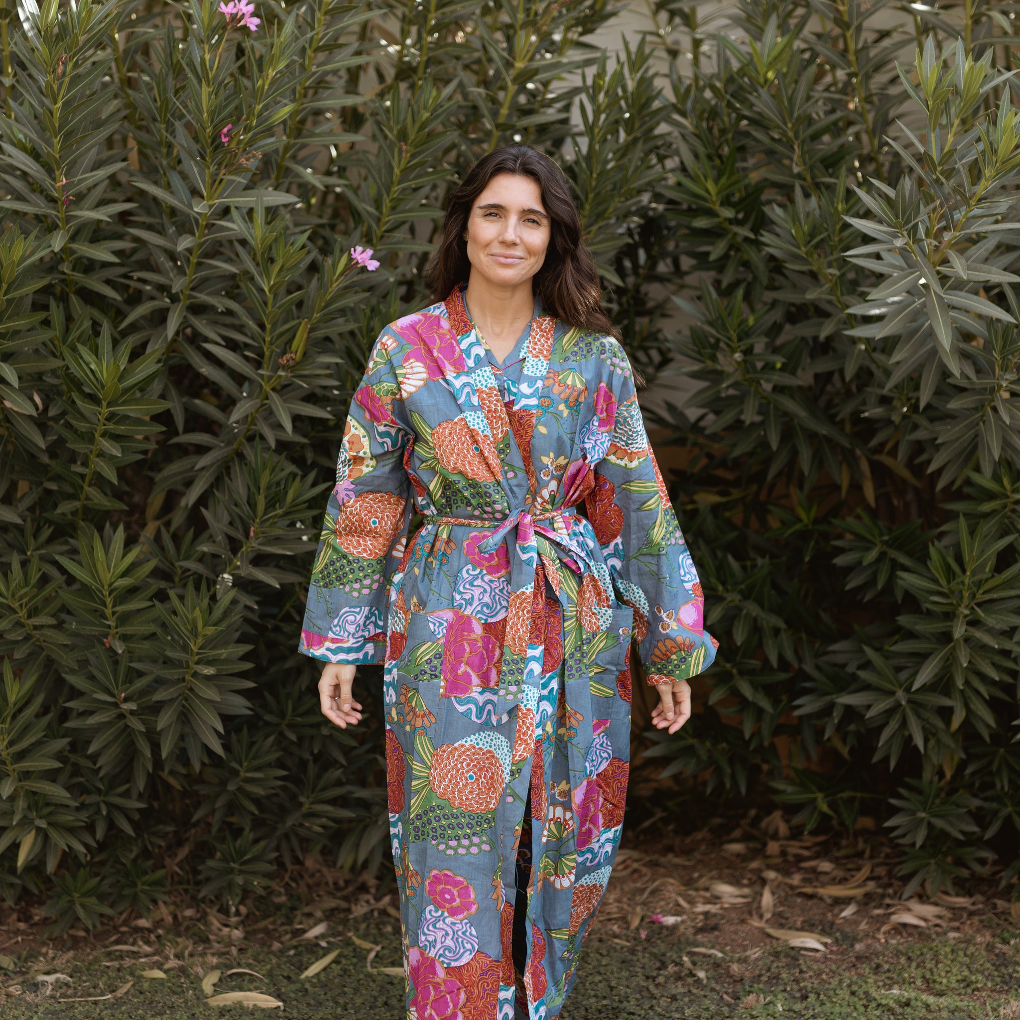 KIMONO ALGODÓN GRIS Y BUGANVILLA