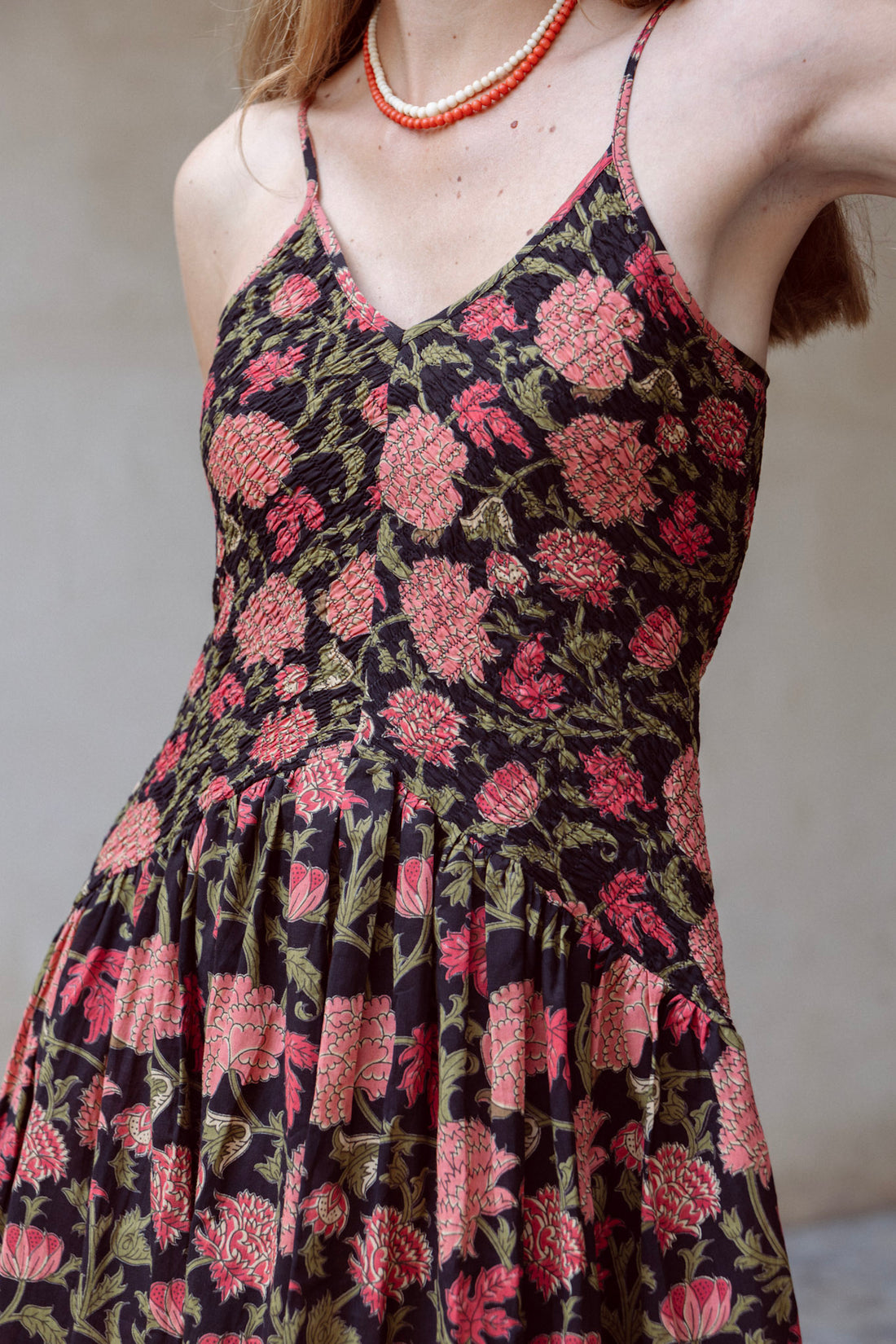 VESTIDO ESTAMPADO NEGRO