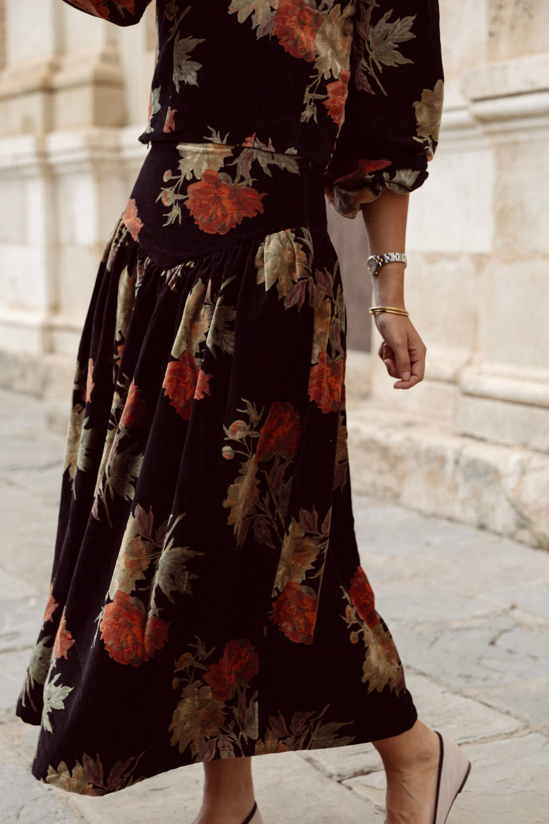 FALDA TERCIOPELO ESTAMPADA NEGRA