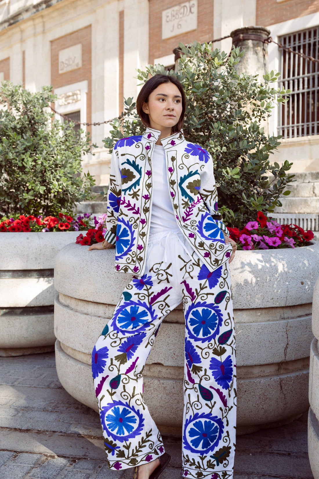 PANTALÓN BORDADO AZUL Y VERDE