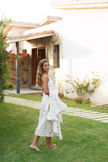 CAMISÓN FLORES DORADO Y BLANCO
