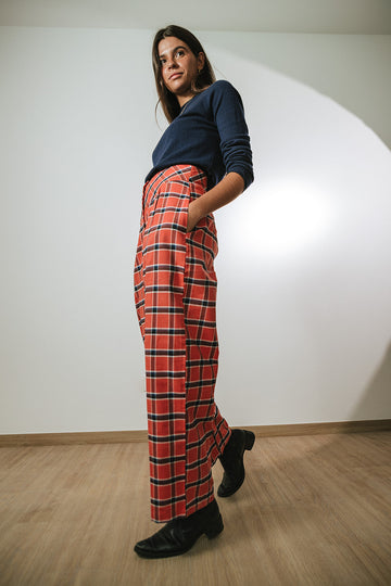 PANTALÓN CUADROS CORAL