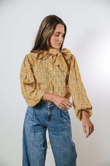 CAMISA LAZO AMARILLA