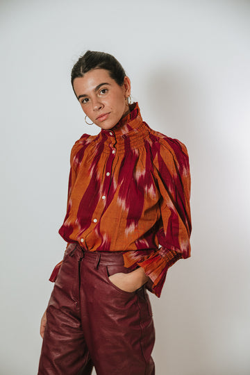 CAMISA IKAT BERENJENA Y NARANJA