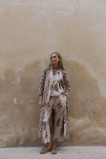 KIMONO FLORES MARRÓN