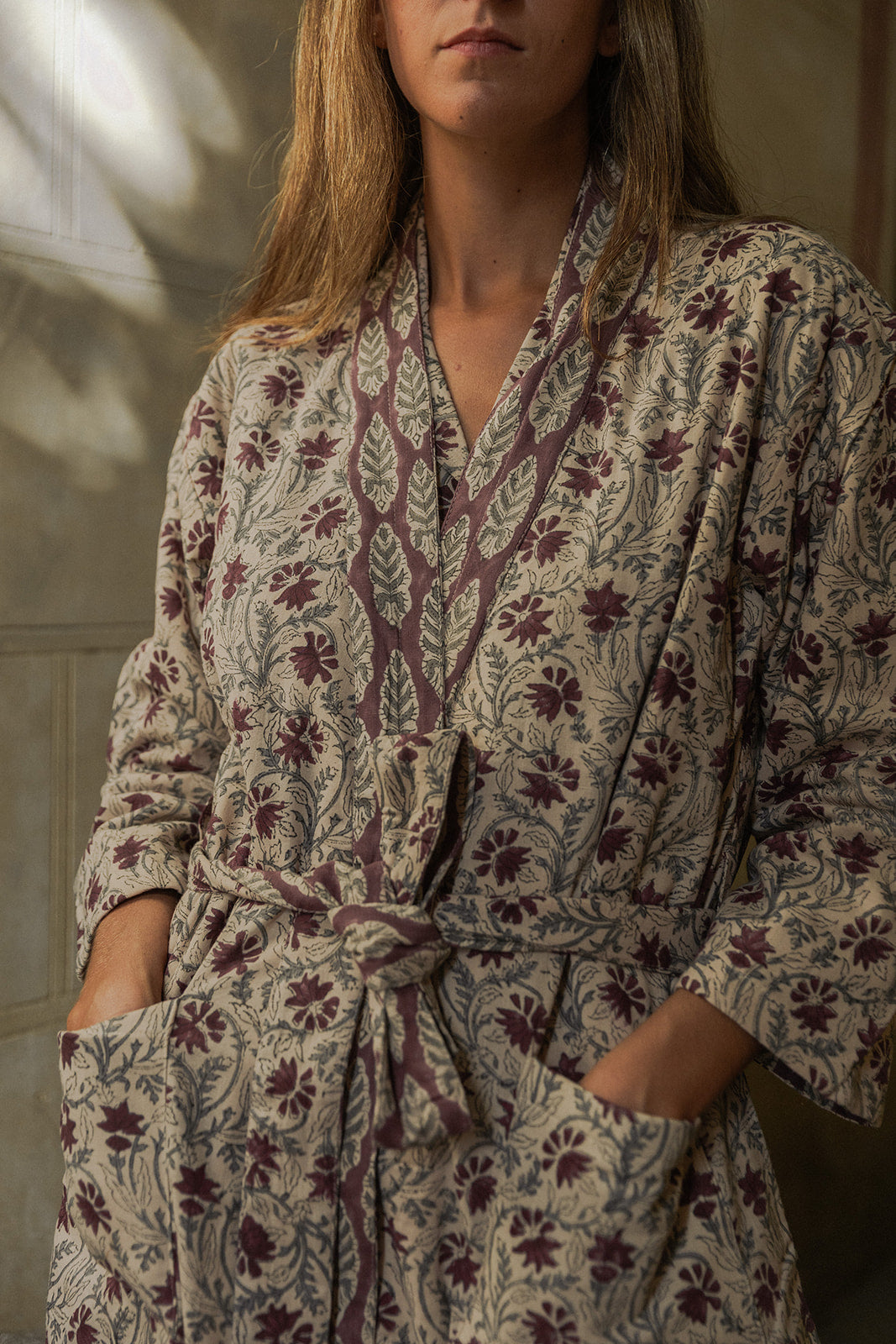 KIMONO FLORES BERENJENA