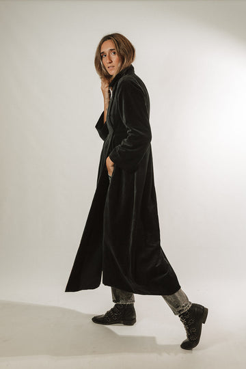 ABRIGO TERCIOPELO NEGRO