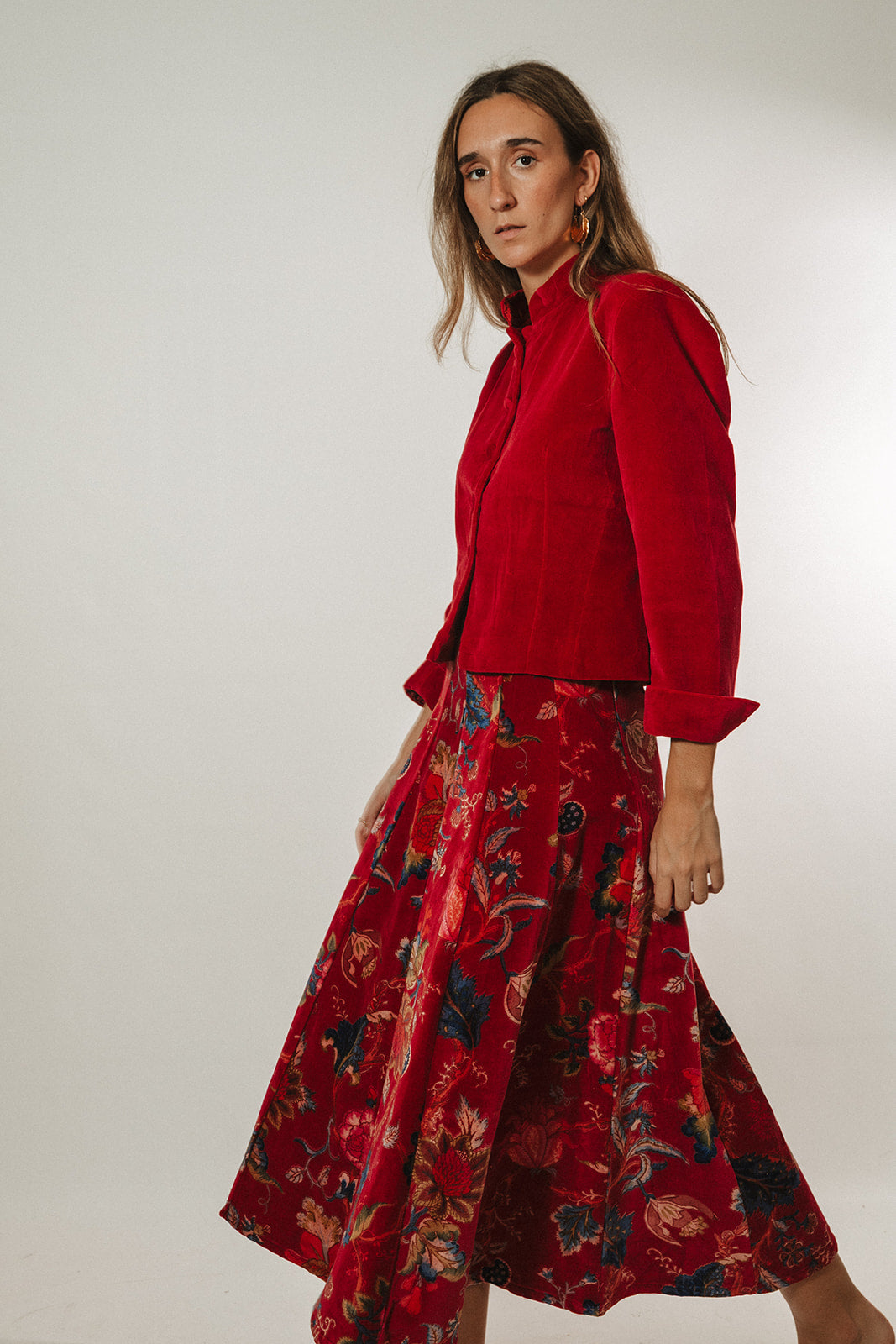 CHAQUETA TERCIOPELO ROJA