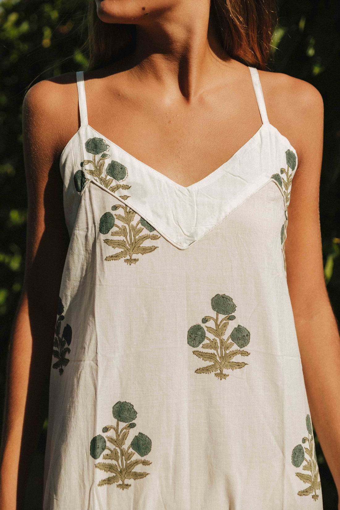CAMISÓN FLORES AZUL PETRÓLEO
