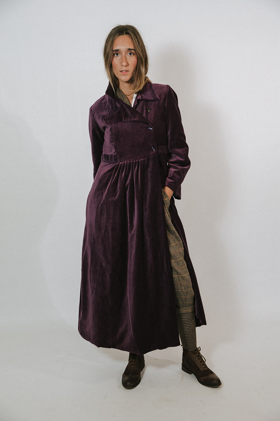 ABRIGO TERCIOPELO BERENJENA