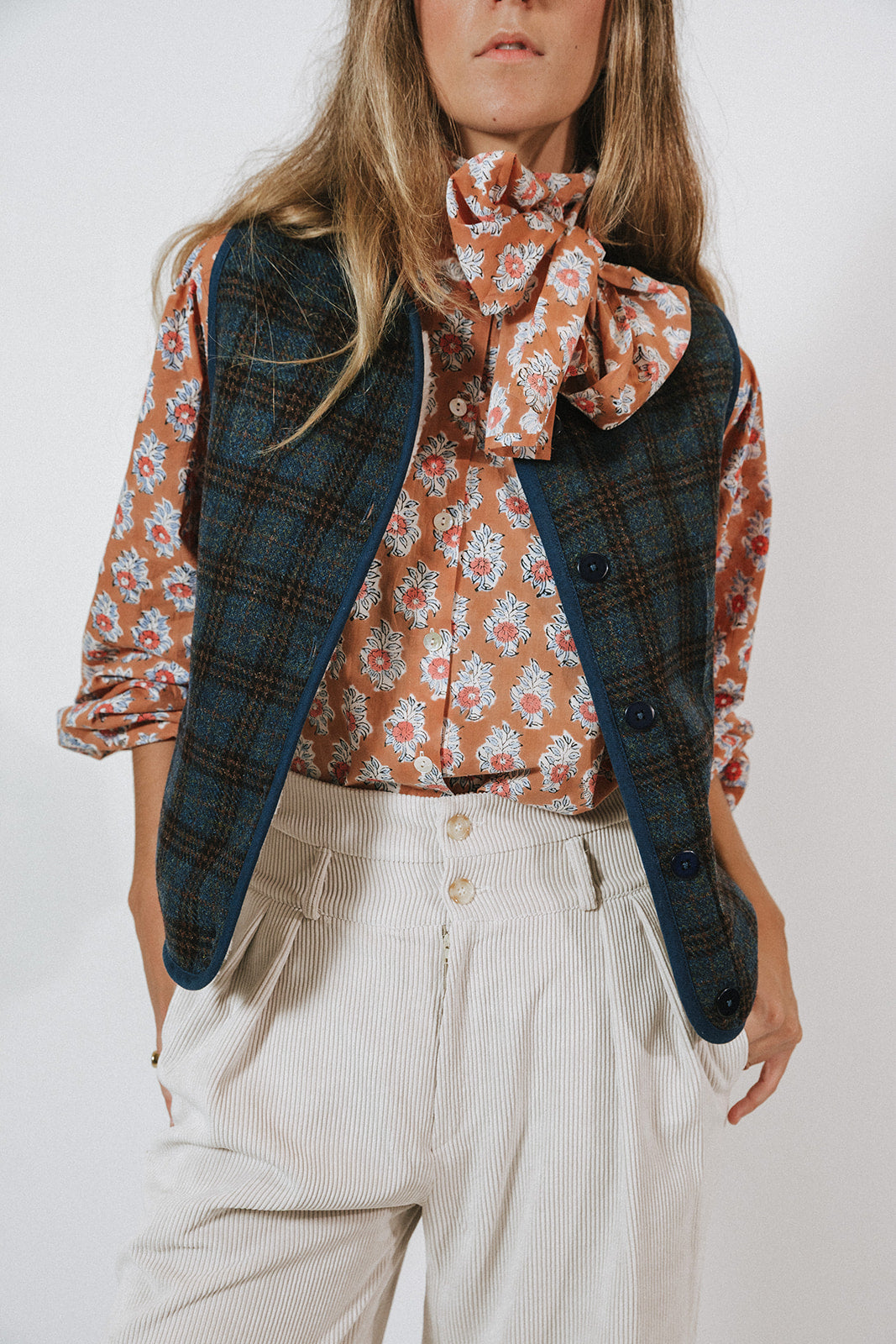 CHALECO CUADROS AZUL MARINO