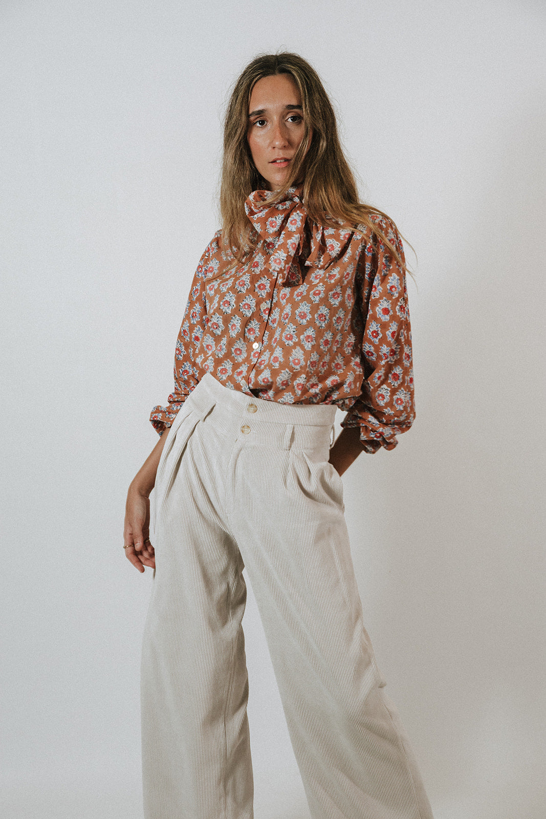 PANTALÓN PANA BEIGE