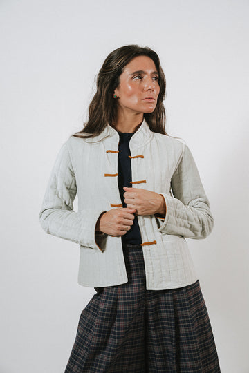 CHAQUETA TERCIOPELO GRIS CLARO Y MOSTAZA