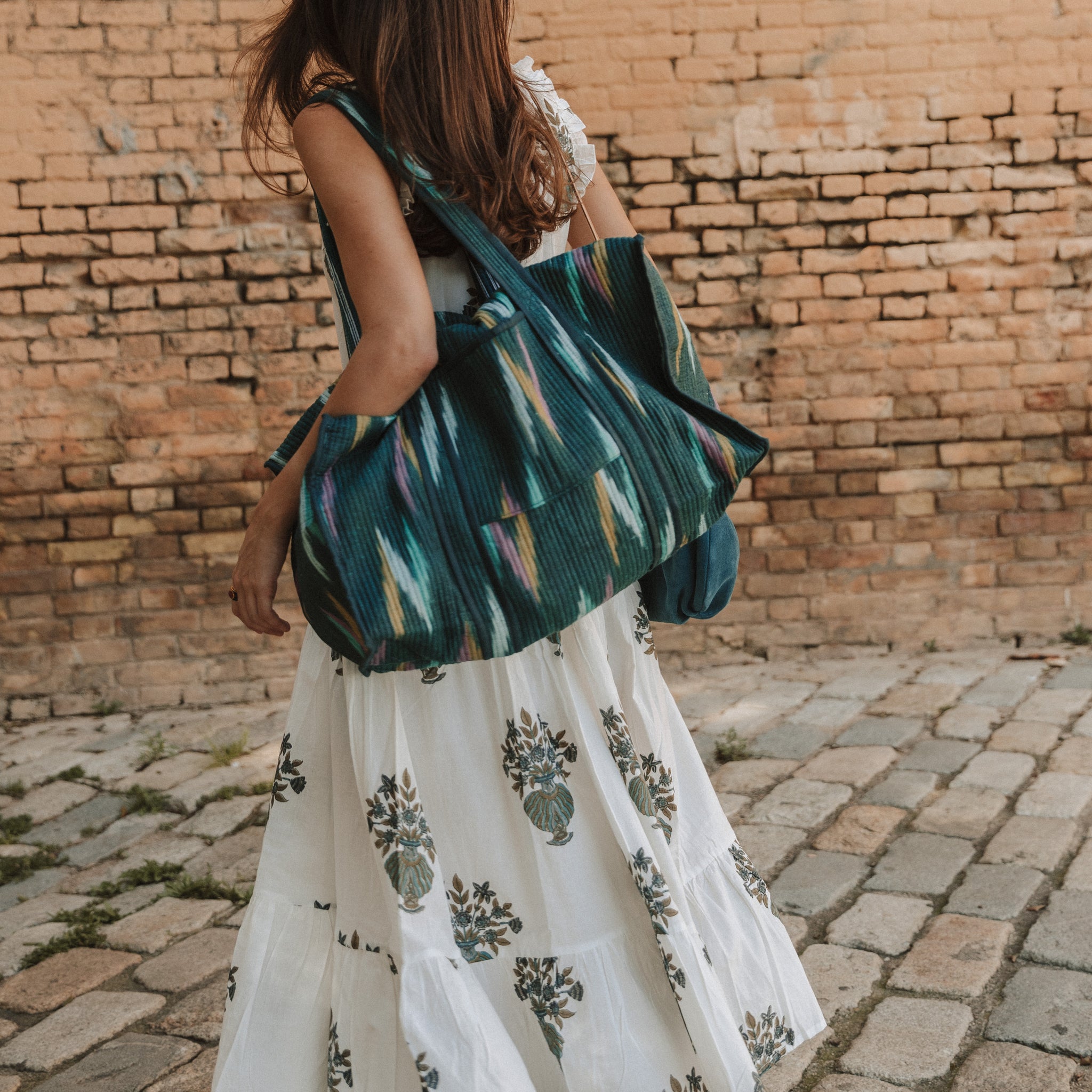 MALETA Y NECESER IKAT AZUL PETRÓLEO