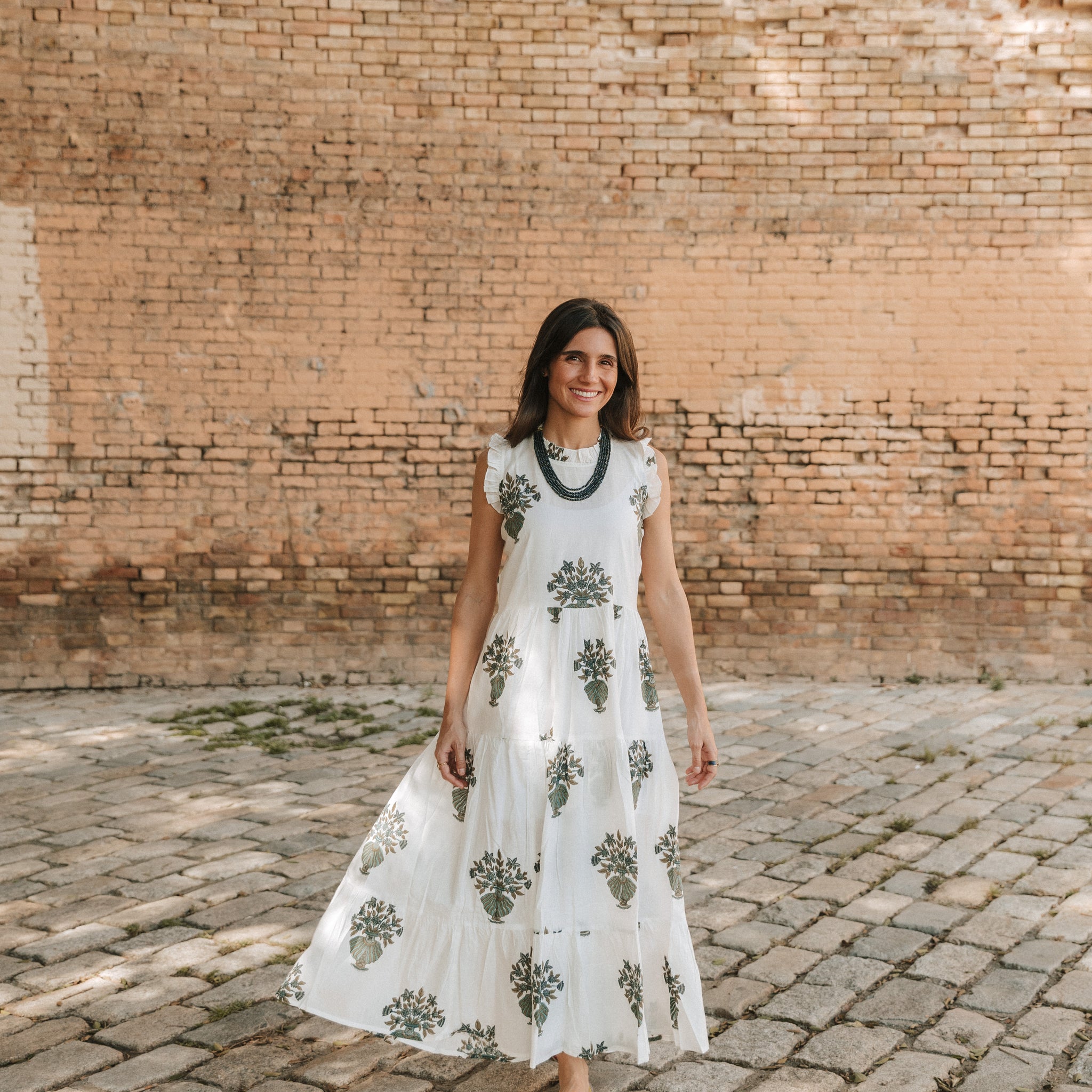 VESTIDO BLANCO FLORES AZULONAS