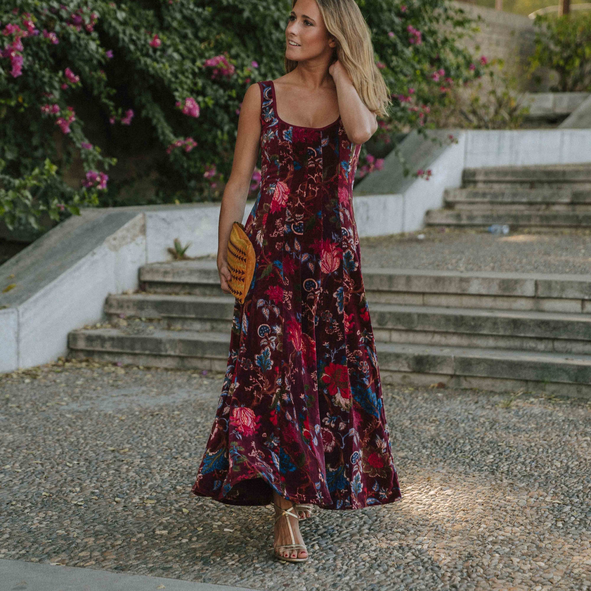 VESTIDO TERCIOPELO BERENJENA