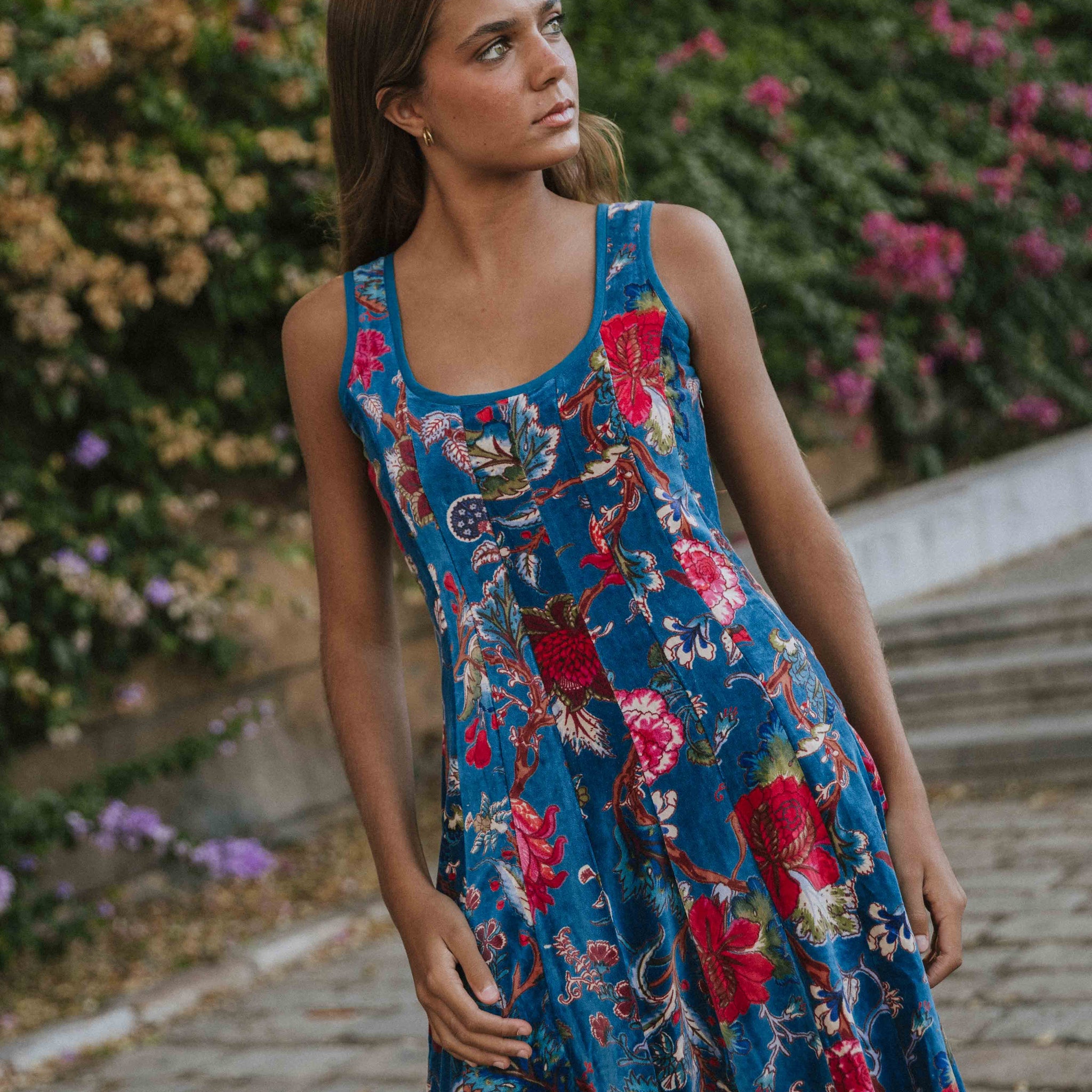 ROBE EN VELOURS BLEU